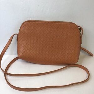 Universal Thread Women's Tan Faux Leather Woven Textured Small Crossbody Bag